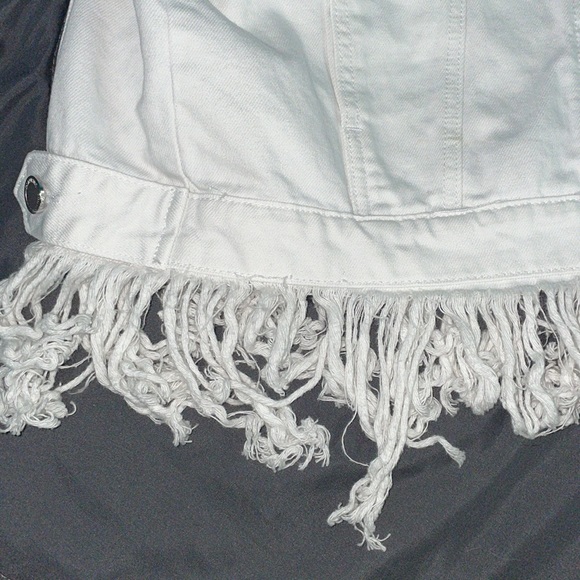 Blank NYC White Jean Jacket - Picture 4 of 6